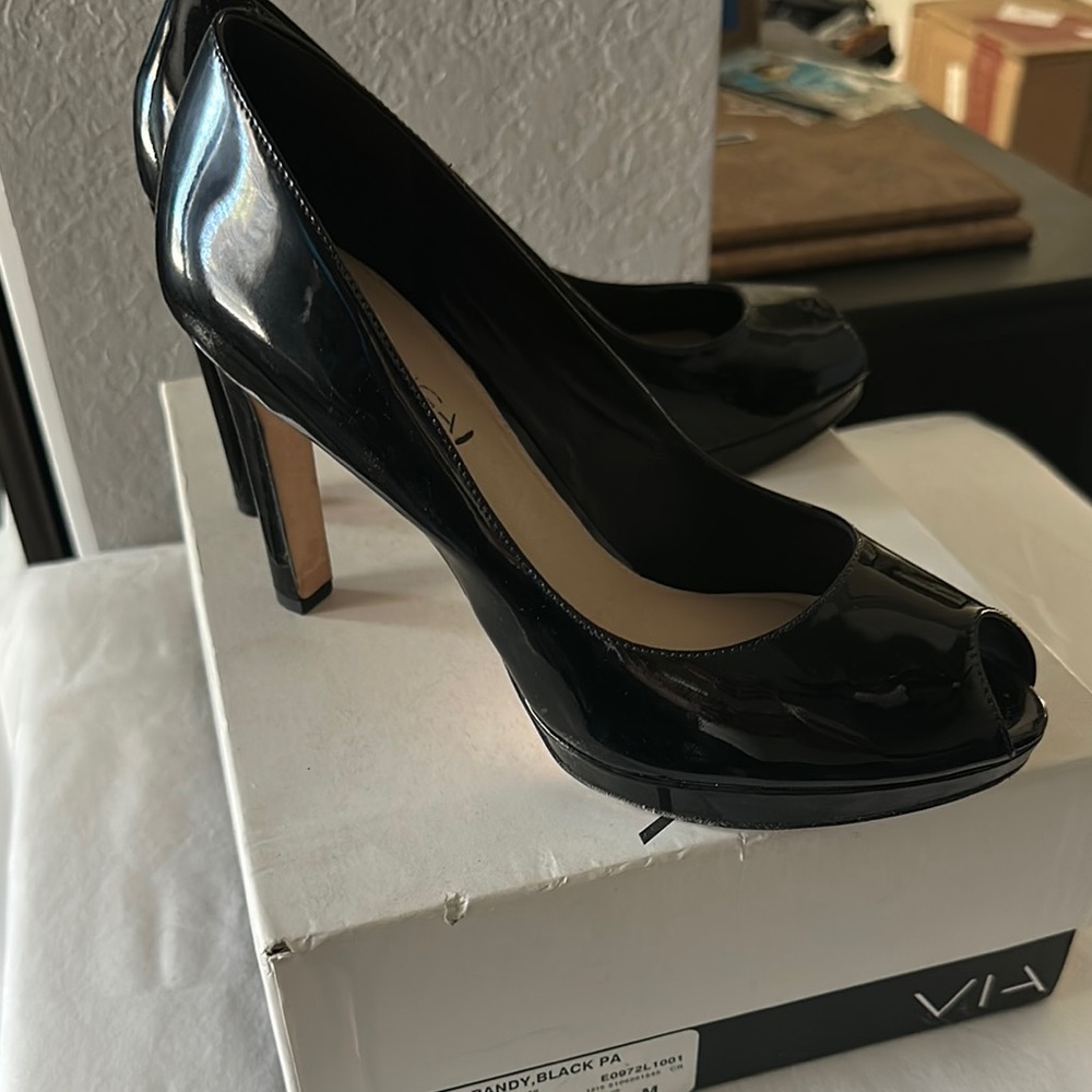 Via Spiga Glossy Black Peep Toe Heels